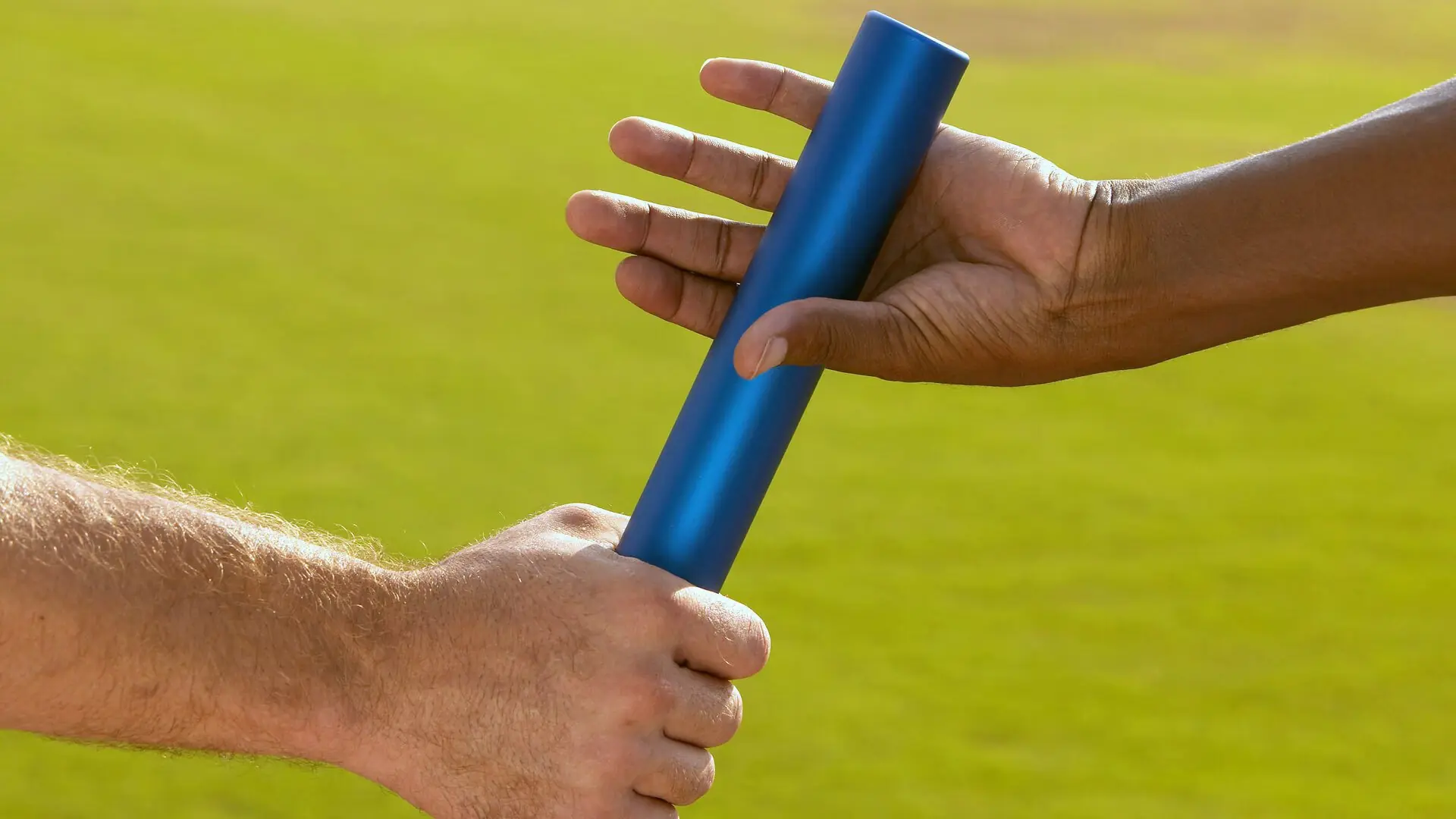 重大事故回放：赛场上的惊险瞬间与安全反应，重大事故视频集锦